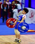 中国选手侯志慧举重世界杯赛女子49公斤级夺冠